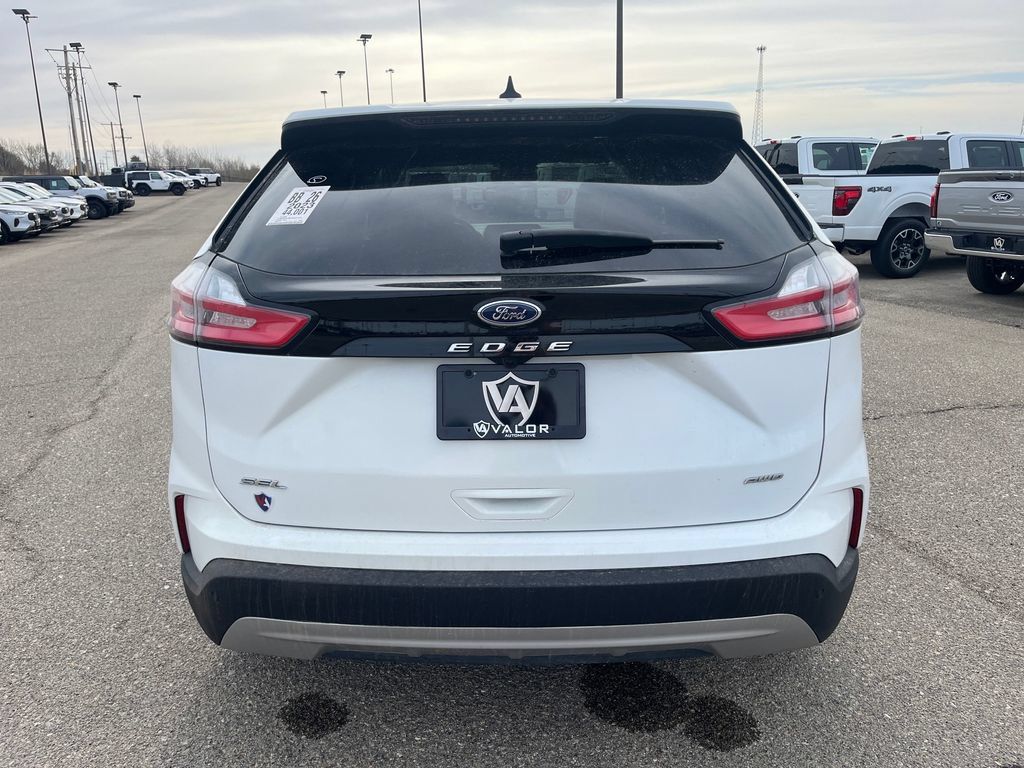 Used 2023 Ford Edge SEL AWD/4WD image 5