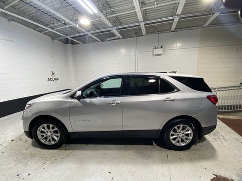 Used 2019 Chevrolet Equinox LT FWD image 3