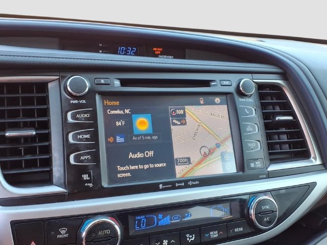 Used 2016 Toyota Highlander Limited FWD image 13