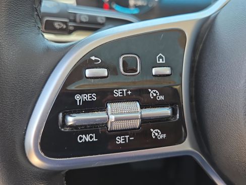 Used 2022 Mercedes-Benz GLE 350 image 22