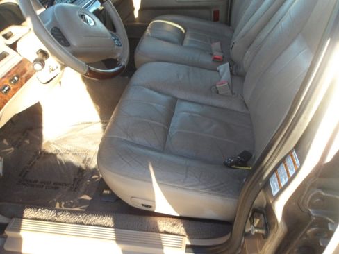 Used 2004 Mercury Grand Marquis LS image 19