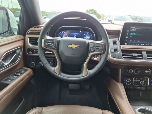 Used 2024 Chevrolet Tahoe High Country w/ Premium Package AWD/4WD image 34