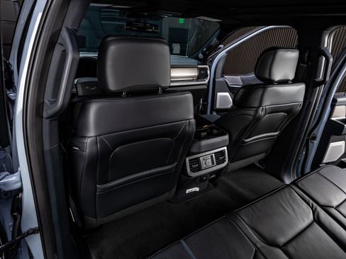 Used 2026 Ford F250 Platinum AWD/4WD image 35