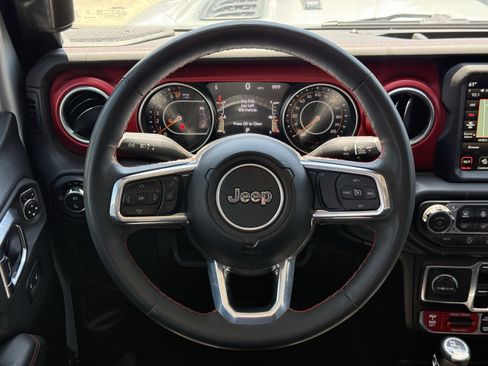 Used 2023 Jeep Gladiator Rubicon w/ LED Lighting Group AWD/4WD image 16