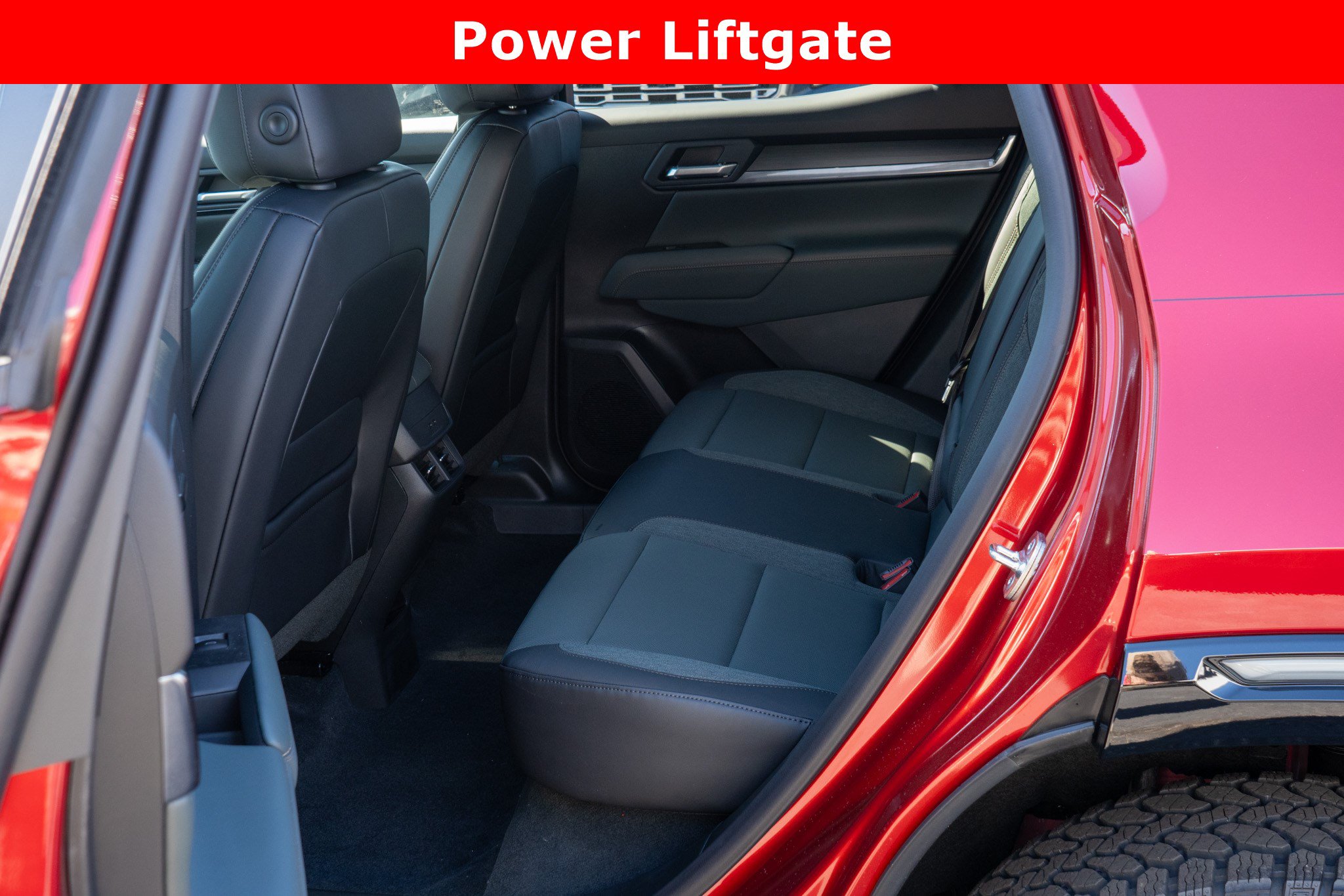 New 2026 GMC Terrain AT4 w/ LPO, Floor Liner Package AWD/4WD image 19