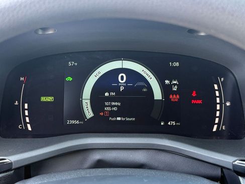 Used 2025 Toyota Camry LE image 40