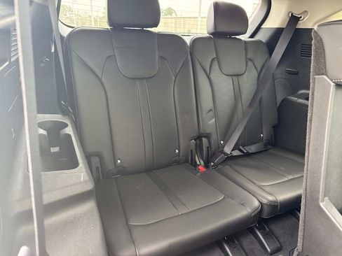 Used 2024 Kia Sorento S image 16