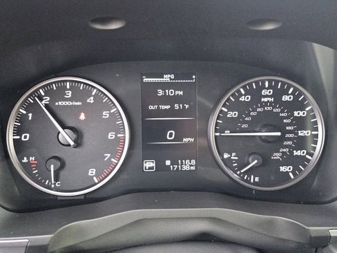 Used 2024 Subaru Ascent Premium w/ Convenience Package image 29