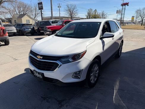 Used 2020 Chevrolet Equinox LT w/ LPO, Floor Liner Package image 4