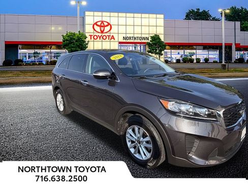 Used 2019 Kia Sorento FWD image 3