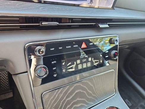 New 2026 Genesis GV80 3.5T Prestige image 16