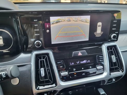 Certified 2023 Kia Sorento SX FWD image 18