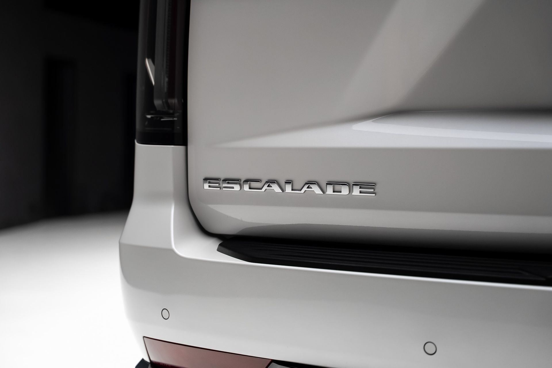 Used 2022 Cadillac Escalade ESV Premium Luxury Platinum w/ LPO, Floor Liner Package AWD/4WD image 32