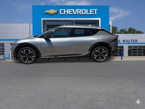 Used 2022 Kia EV6 Wind w/ Wind Technology Package AWD/4WD image 7
