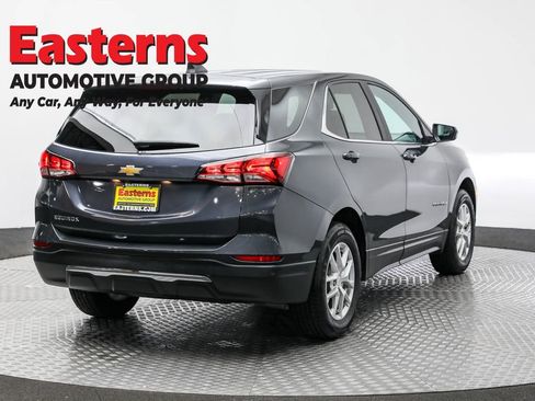 Used 2023 Chevrolet Equinox LT w/ Driver Convenience Package image 5