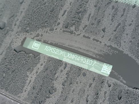 Used 2021 GMC Yukon Denali image 3