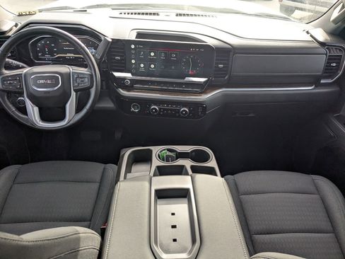 Used 2022 GMC Sierra 1500 Elevation w/ LPO, Elevation Black Package image 17