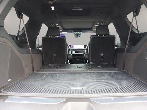 Certified 2026 Cadillac Escalade ESV Platinum Sport w/ LPO, Floor Liner Package AWD/4WD image 18