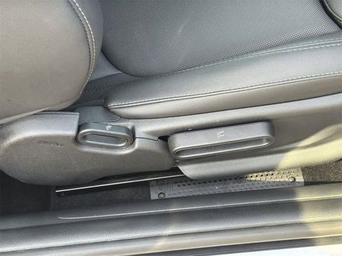 Used 2023 MINI Cooper SE image 33