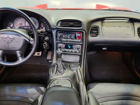 Used 2002 Chevrolet Corvette Coupe w/ Preferred Equipment Group2 image 18