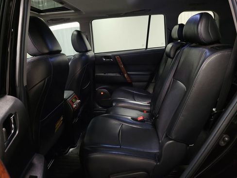 Used 2013 Toyota Highlander Limited AWD/4WD image 24