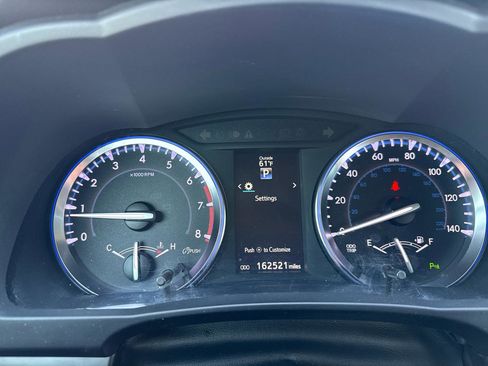 Used 2014 Toyota Highlander Limited image 21