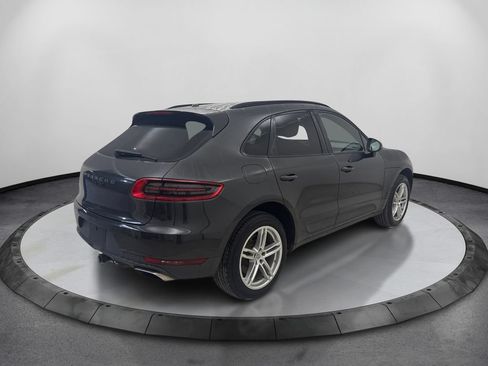 Used 2017 Porsche Macan AWD/4WD image 6