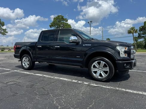 Used 2015 Ford F150 Platinum w/ FX4 Off-Road Package AWD/4WD image 4