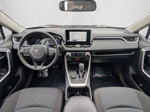 Used 2025 Toyota RAV4 XLE image 18