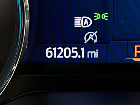 Used 2024 Ford Expedition XLT image 18