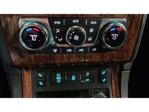 Used 2014 Chevrolet Traverse LT image 14