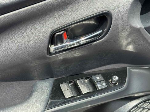 Used 2020 Toyota Prius Prime LE FWD image 29