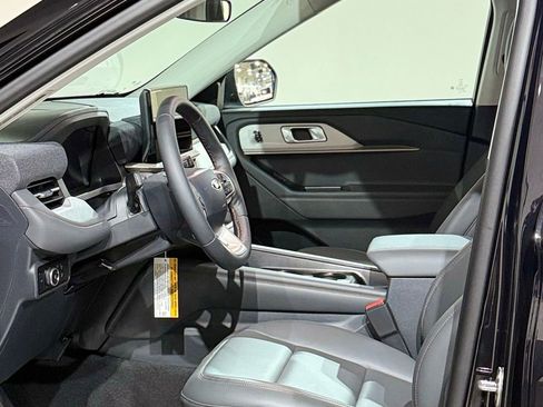 New 2026 Ford Explorer Active w/ Active Comfort Package AWD/4WD image 44