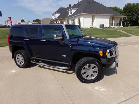 Used 2008 HUMMER H3 Alpha image 12