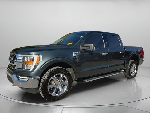 Certified 2021 Ford F150 XLT w/ Equipment Group 302A High image 12