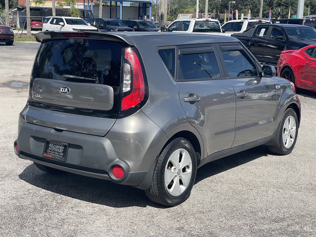 Used 2016 Kia Soul FWD image 19