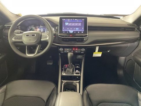 New 2026 Jeep Compass Latitude w/ Quick Order Package 29K AWD/4WD image 39