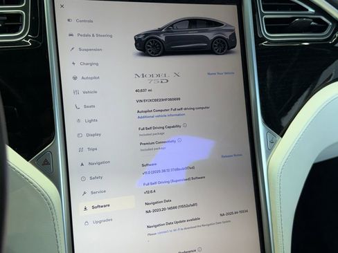 Used 2017 Tesla Model X 75D image 28