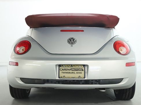 Used 2009 Volkswagen Beetle Blush image 8