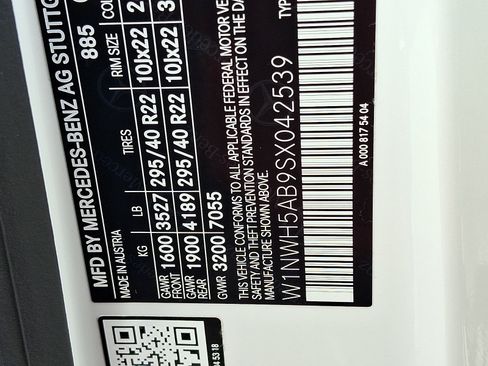 Certified 2025 Mercedes-Benz G 63 AMG 4MATIC image 27