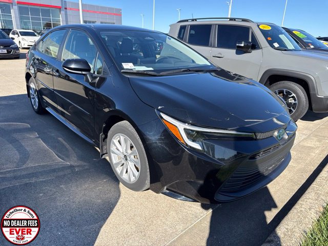 Used 2025 Toyota Corolla LE w/ LE Premium Package AWD/4WD image 11