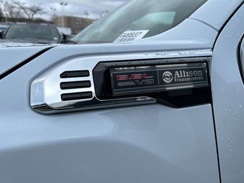 New 2026 GMC Sierra 3500 SLT image 4