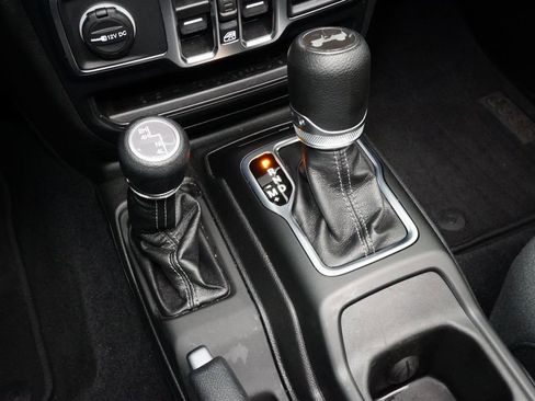 Used 2024 Jeep Wrangler Sahara w/ Technology Group image 17