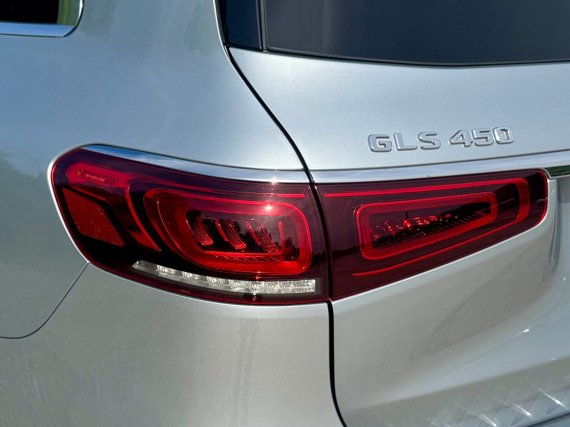 Used 2022 Mercedes-Benz GLS 450 4MATIC image 89