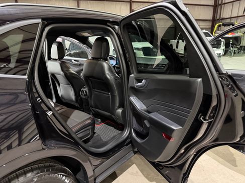Used 2023 Ford Escape ST-Line w/ Tech Pack #1 FWD image 21