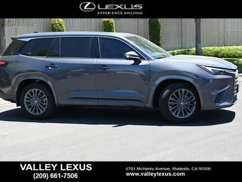 Used 2026 Lexus TX 350 AWD w/ Convenience Package image 3