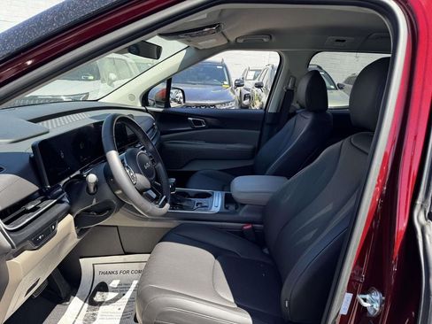 Certified 2026 Kia Carnival FWD image 16
