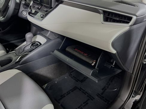 Used 2023 Toyota Corolla LE image 35