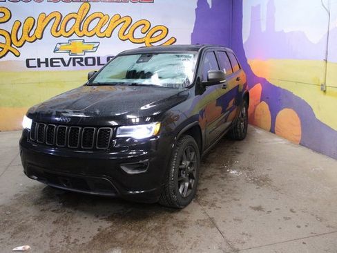 Used 2021 Jeep Grand Cherokee Limited image 4