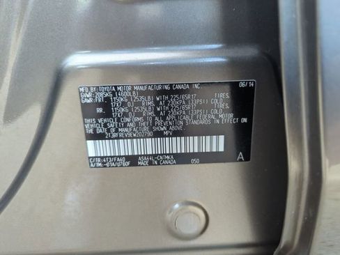 Used 2014 Toyota RAV4 XLE image 33